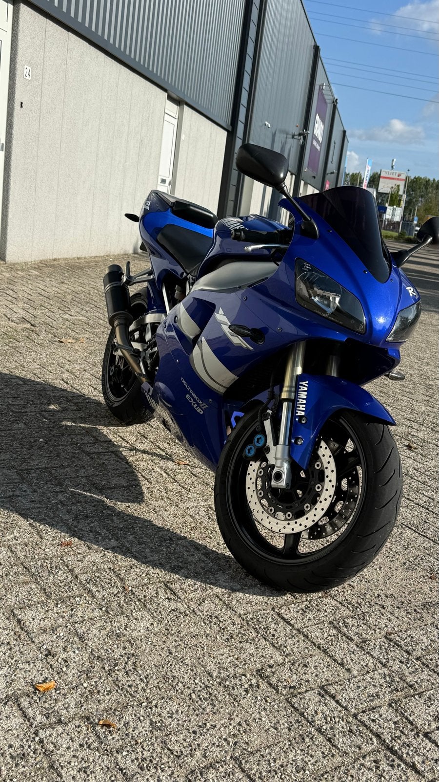 Yamaha YZF-R1 1000cc – 1999, Motorrijbewijs A, Super Sport, Particulier, Handvatverwarming