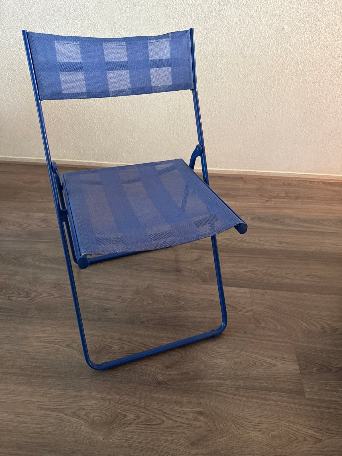 Blauwe opvouwbare stoel - Ideaal voor binnen en buiten, Ophalen, Gebruikt, Twee, Blauw