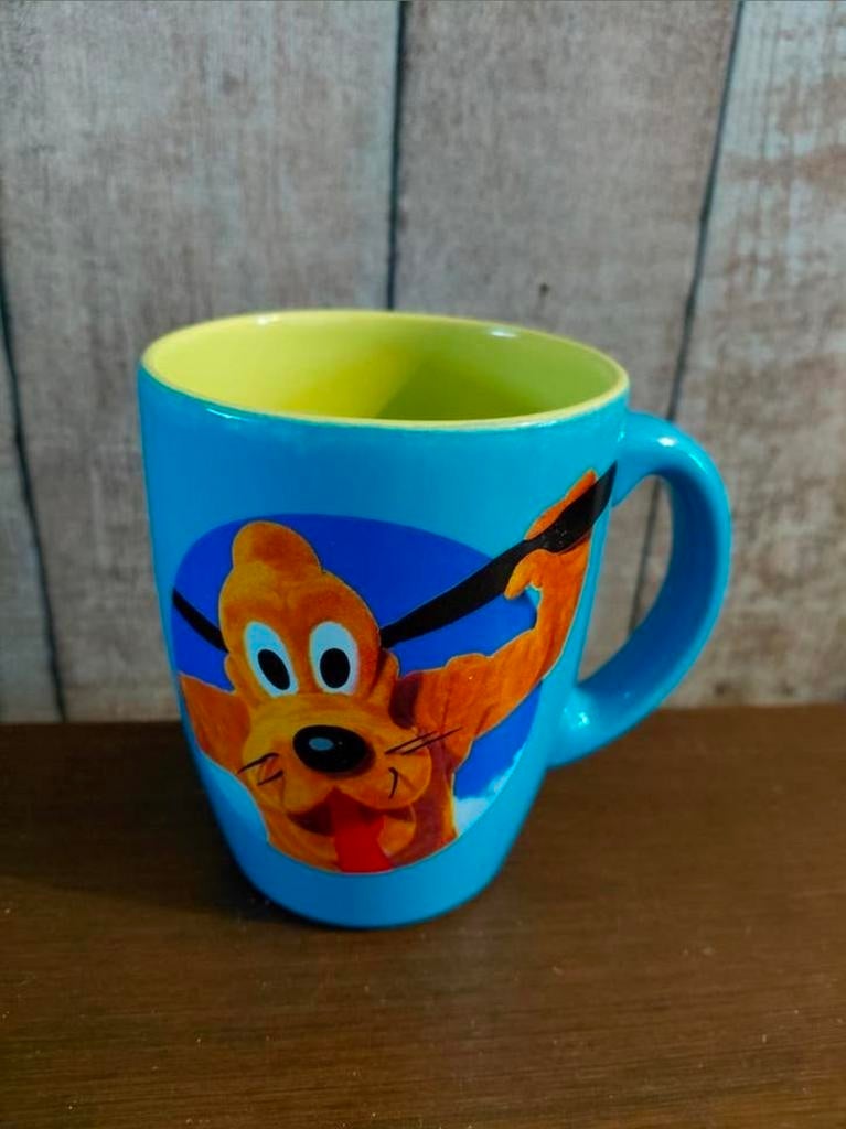 Disney beker mok Pluto Disneyland Paris Esso., Verzamelen, Ophalen of Verzenden, Goofy of Pluto, Zo goed als nieuw, Servies