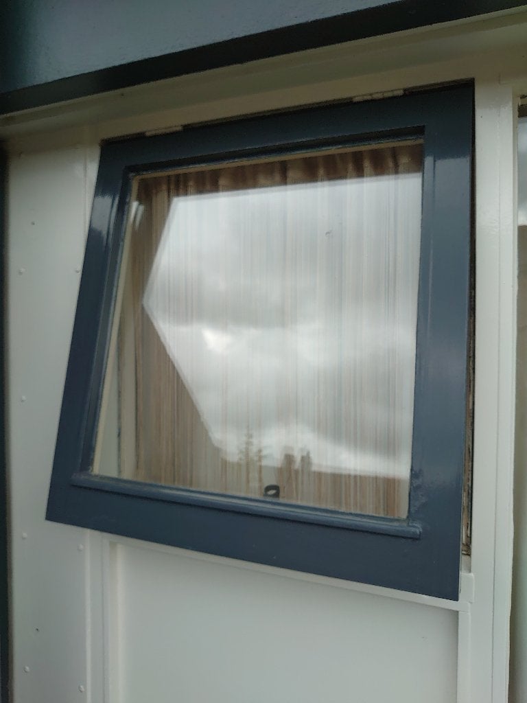 Uitzetraam klepraam ca. 69 x 73 x 5,5 cm incl. dubbel glas, Ophalen, Gevelraam of Ruit, Gebruikt, Minder dan 80 cm