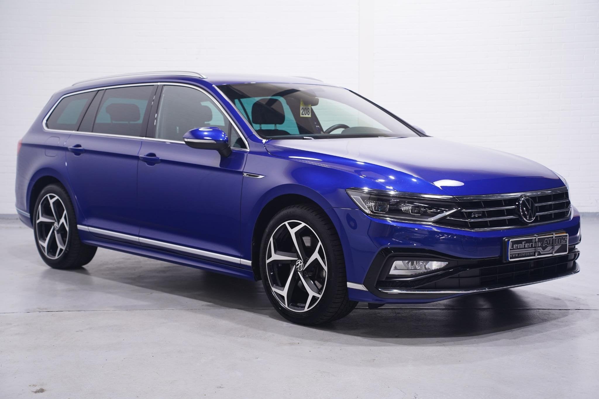 Volkswagen Passat Variant 1.5 TSI R-Line Business + NAP IQ.L, 730 kg, 4 cilinders, 150 pk, Blauw