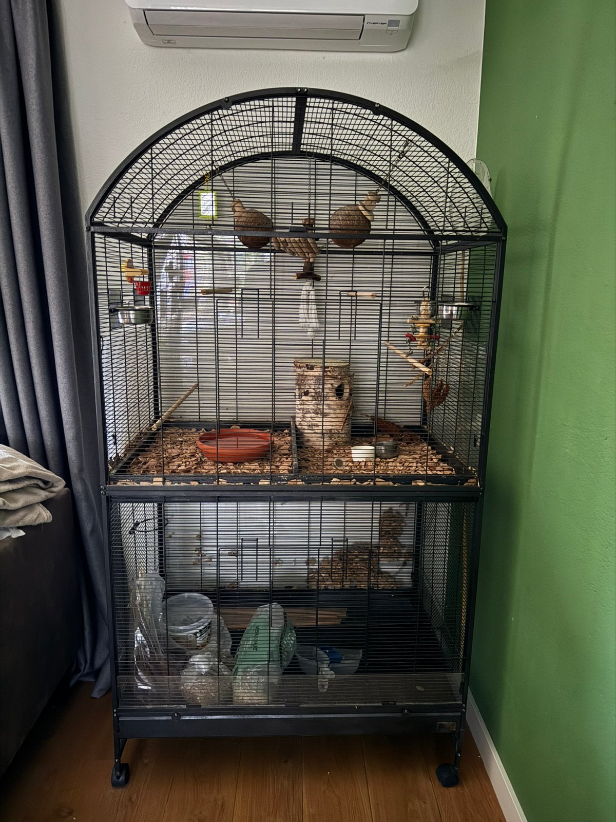 Grote vogelkooi met 2 verblijven, Ophalen, Zo goed als nieuw, Metaal, Vogelkooi