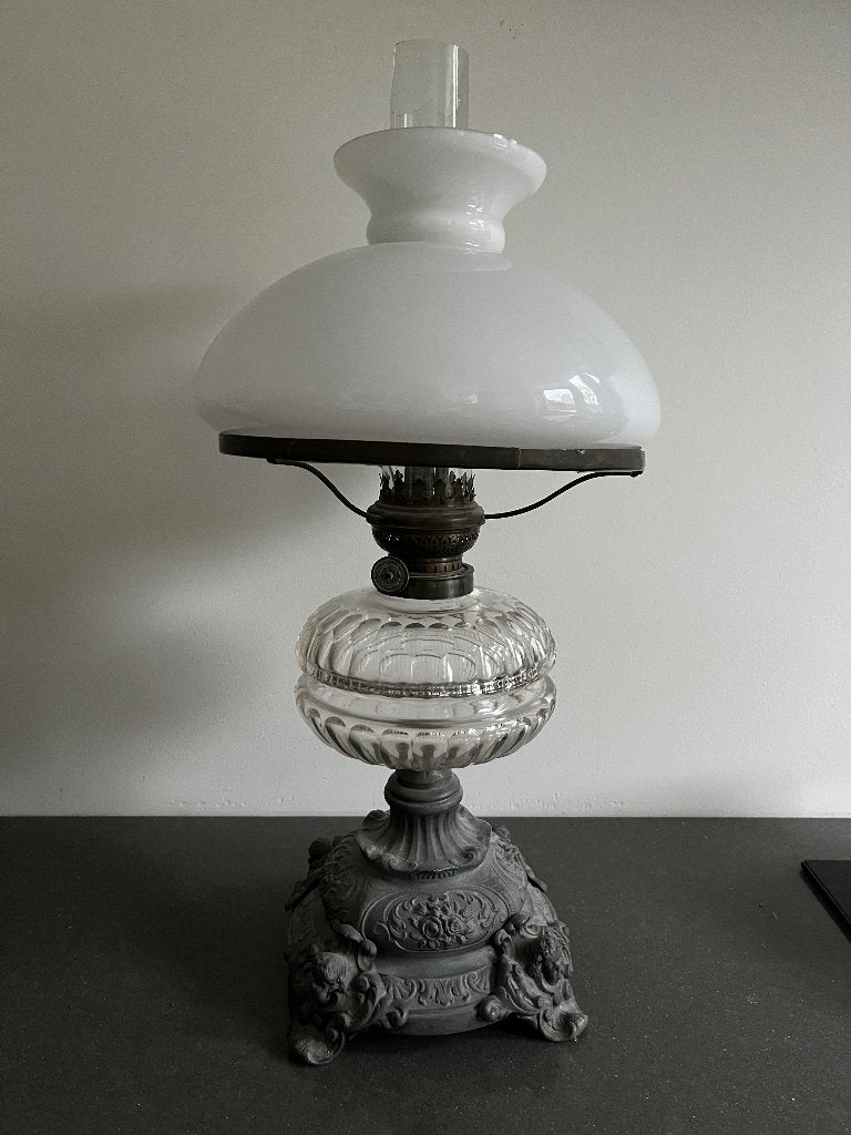 Antieke olie-lamp met kristal en engeltjes, Ophalen of Verzenden