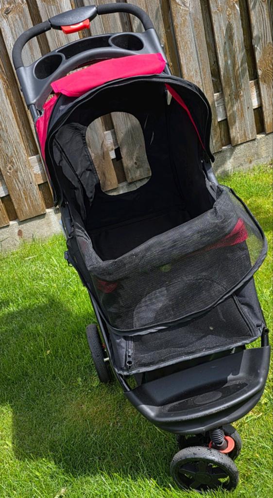 Honden buggy , goed 2 jaartjes oud, Voor hondjes t/m15 kilo, Dieren en Toebehoren, Honden-accessoires, Ophalen
