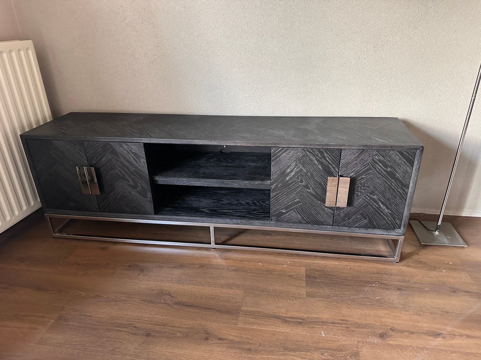 Richmond tv meubel visgraat chrome blackbone, Huis en Inrichting, Ophalen, 50 tot 100 cm, Zo goed als nieuw, Minder dan 100 cm