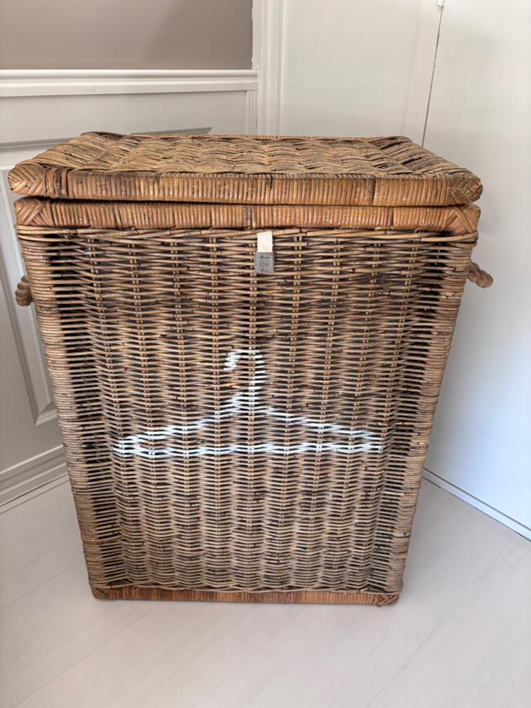 Rivièra Maison wasmand, Huis en Inrichting, Woonaccessoires | Schalen en Manden, Ophalen, Gebruikt, Rechthoekig, Riet