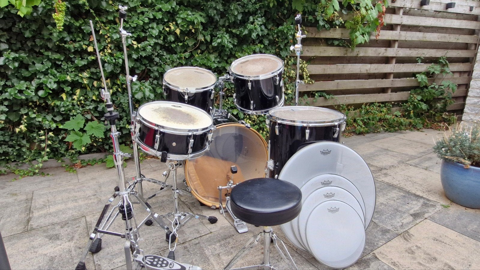 Akoestisch drumstel + gaasvellen, Muziek en Instrumenten, Drumstellen en Slagwerk, Ophalen, Gebruikt, Pearl