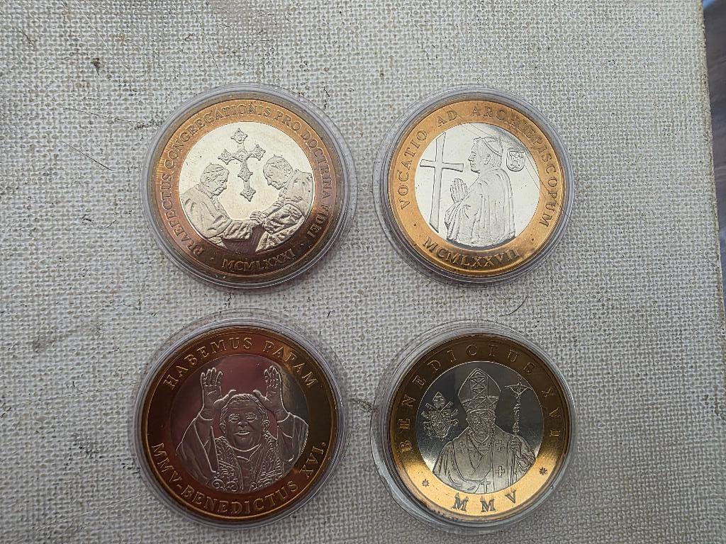 4 munten Vaticaan zie foto, Ophalen of Verzenden, Overige landen, Setje