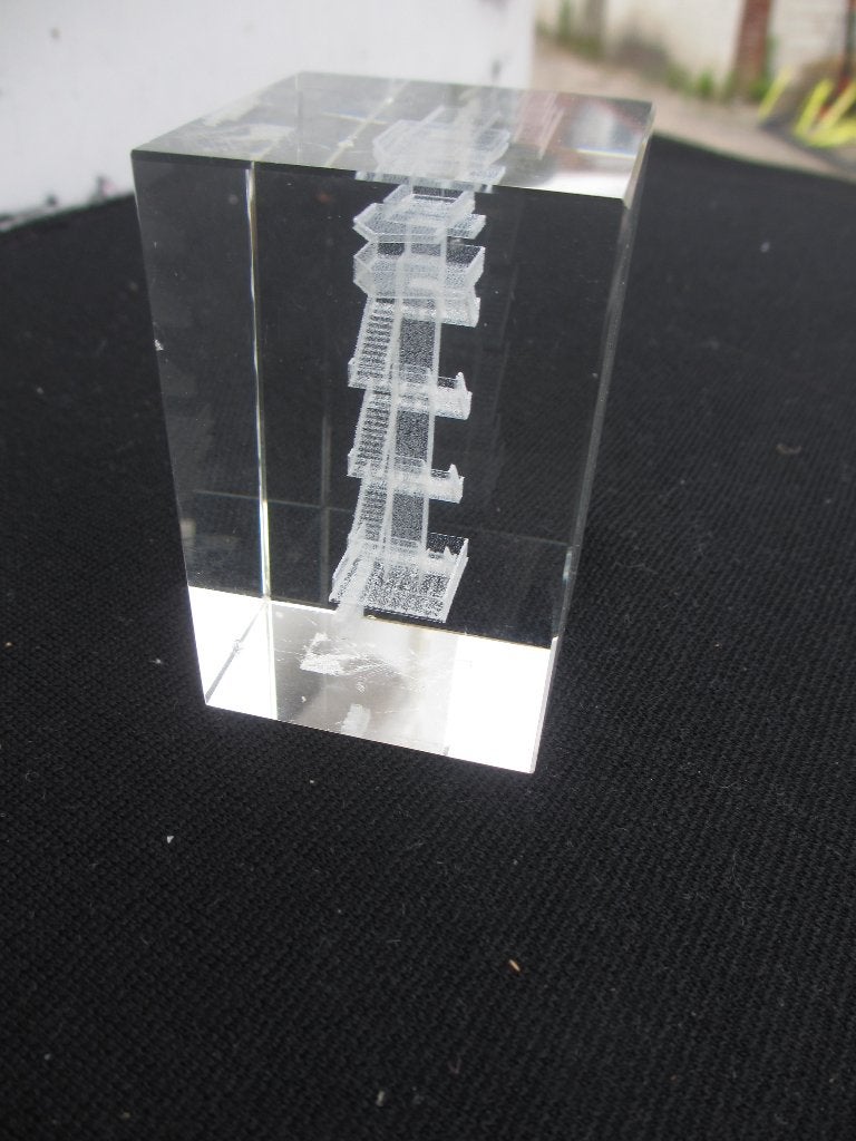 Glazen paperweight Vaals Wilhelmina-toren, Antiek en Kunst, Antiek | Glas en Kristal, Ophalen of Verzenden