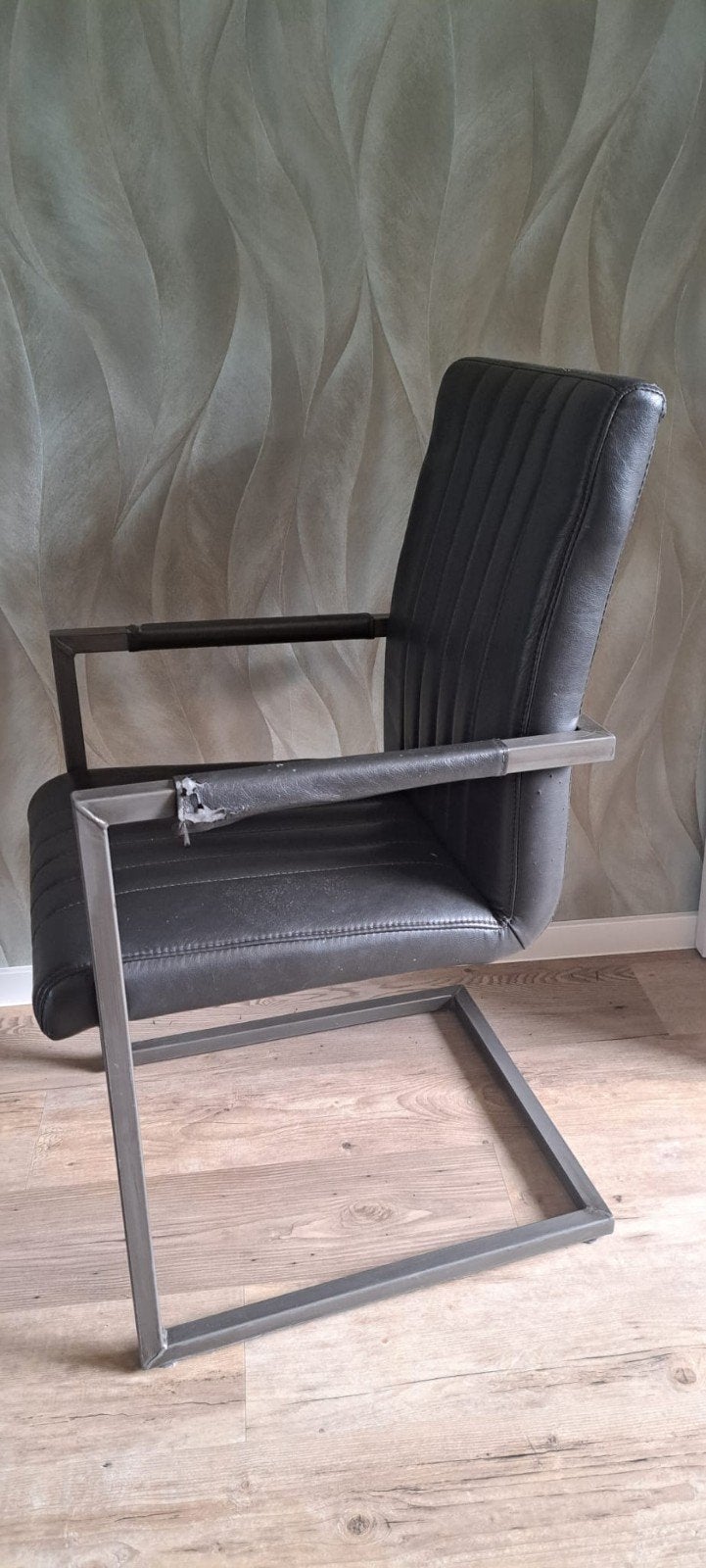 2 eetkamerstoelen antraciet - Gratis af te halen, Ophalen, Gebruikt, Twee, Overige kleuren