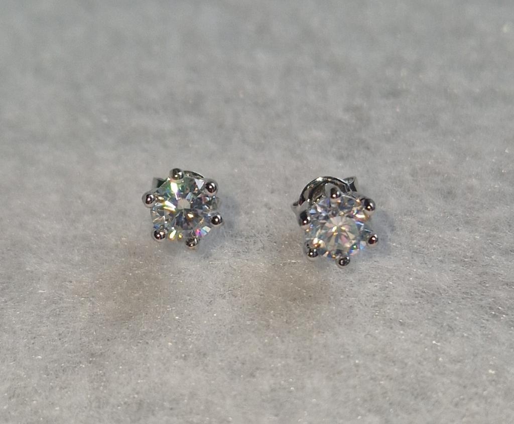 Oorbellen Moissanite, Sieraden, Tassen en Uiterlijk, Verzenden, Nieuw, Met edelsteen, Zilver
