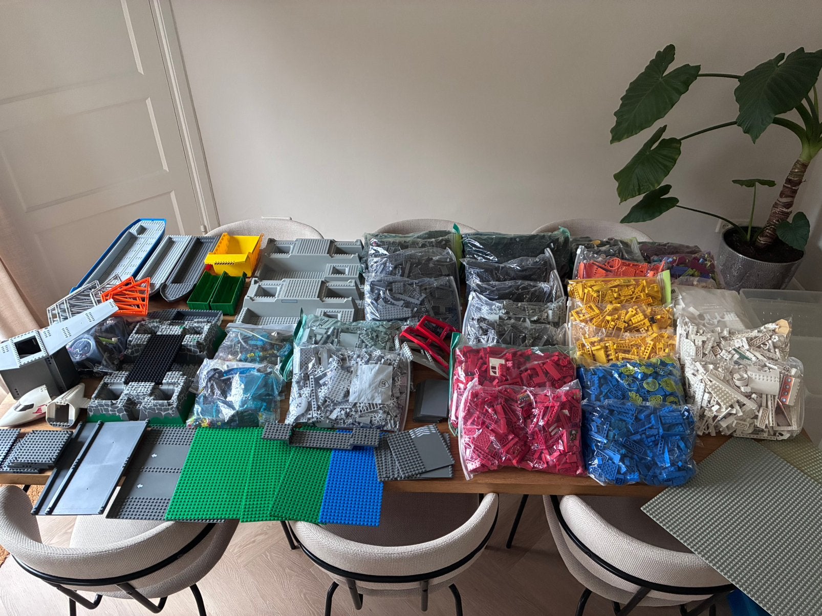 Grote LEGO Verzameling 32 kg, 162 Minifigures & Veel Sets!, Ophalen, Zo goed als nieuw, Lego