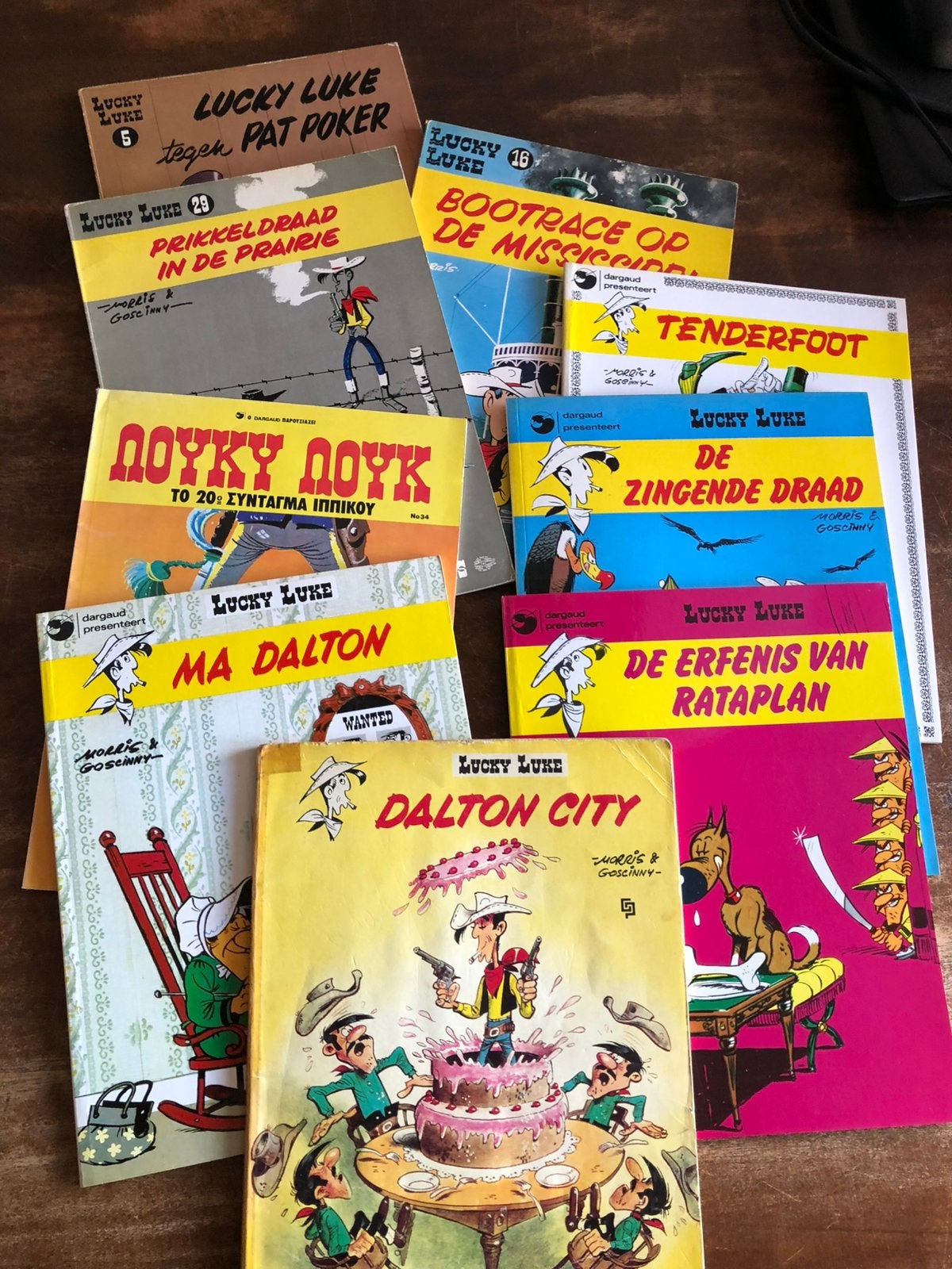 Lucky Luke  8x diverse titels, Boeken, Meerdere stripboeken, Ophalen of Verzenden, Zo goed als nieuw