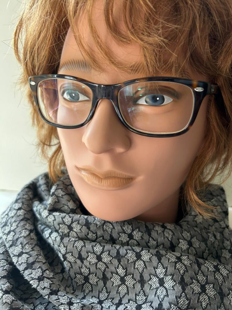 Smal Ray-Ban Bril montuur ( in Hilversum ), Gebruikt, Bruin, Ophalen of Verzenden, Ray-Ban
