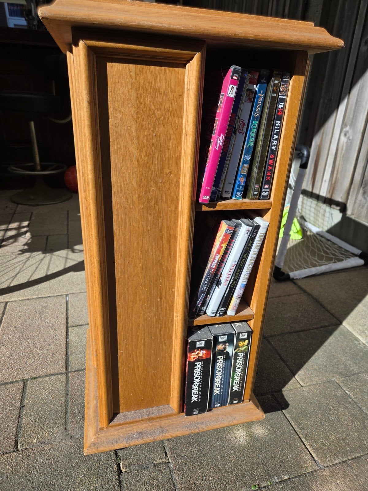 Cd/dvd kast, Ophalen, 75 tot 150 discs, Zo goed als nieuw, Hout