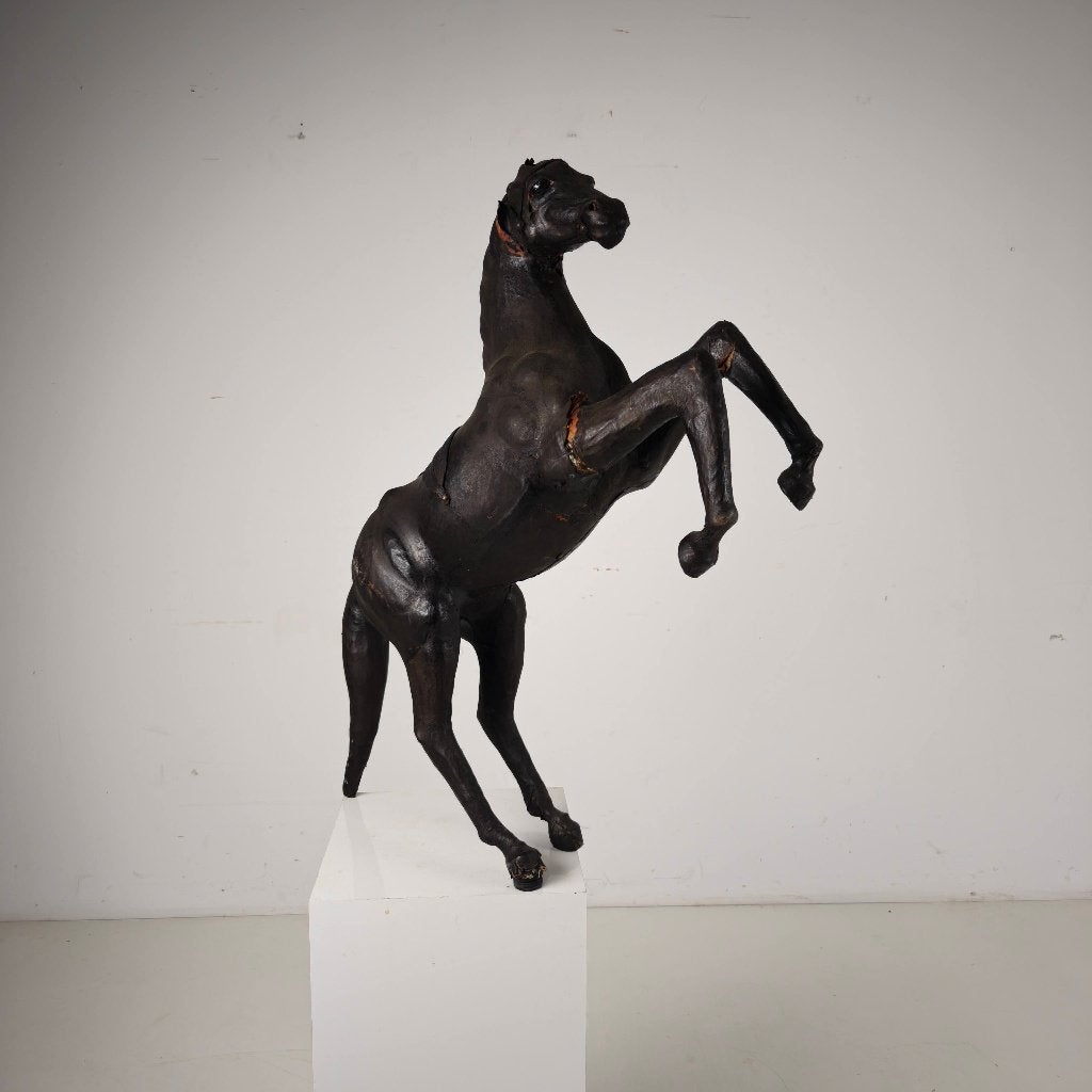 Vroege 20e-eeuwse leren paardensculptuur met glazen ogen, Ophalen of Verzenden