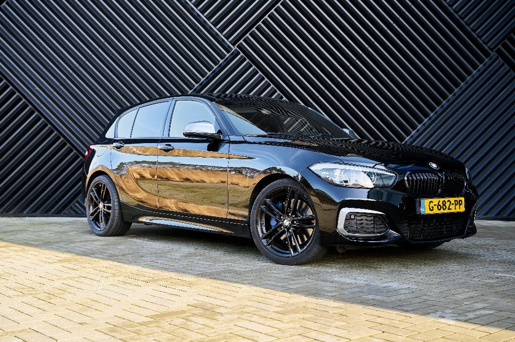 BMW 120i M-Sport 184PK | 8-traps automaat, Auto's, BMW, 1998 cc, Achterwielaandrijving, 4 cilinders, Zwart