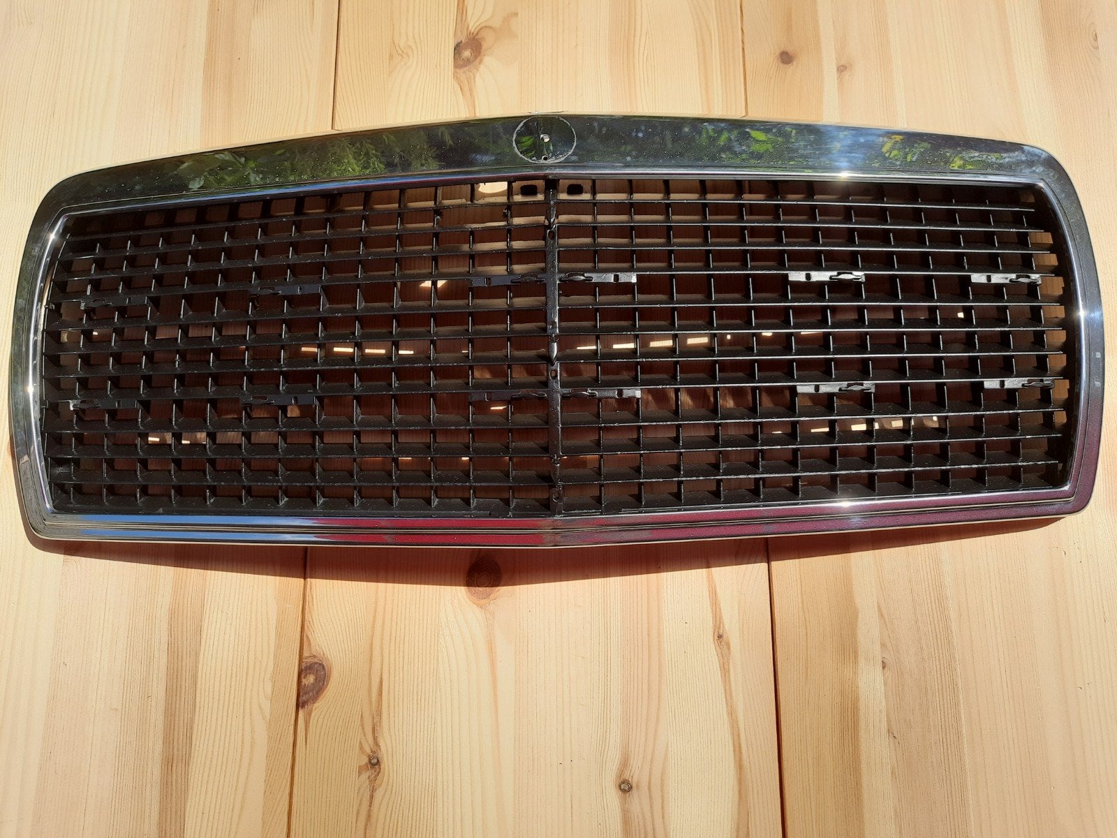 Grille Mercedes 190 W201, Gebruikt, Voor, Mercedes-Benz, Ophalen of Verzenden