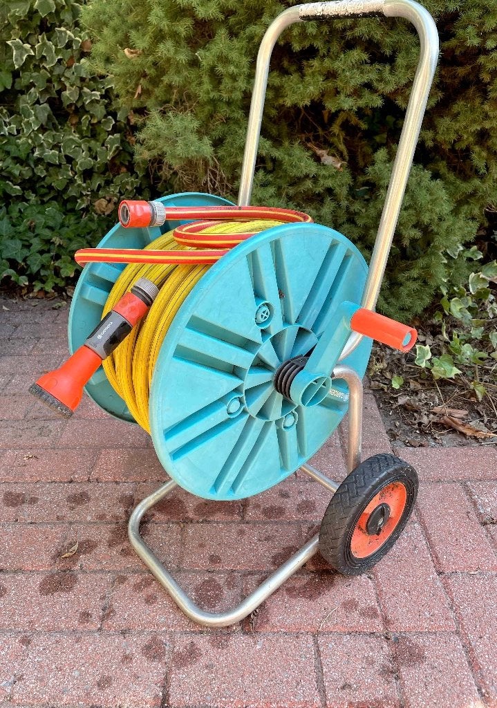 Slangenwagen Gardena, Tuin en Terras, Ophalen, Zo goed als nieuw, Tuinslanghaspel