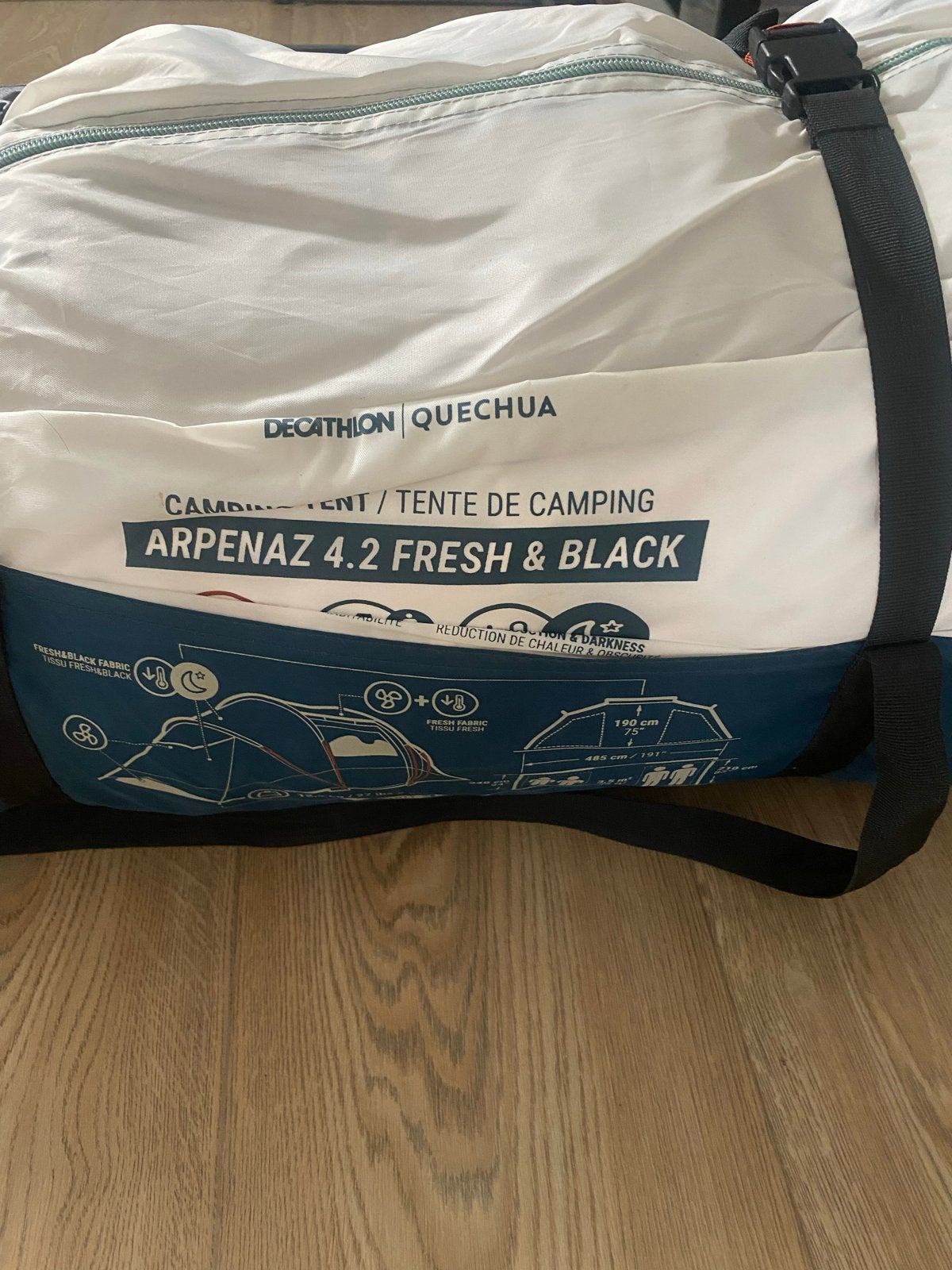 Quechua Arpenaz 4.2 Fresh & Black 4-persoons tent, Ophalen, Zo goed als nieuw, Tot en met 4