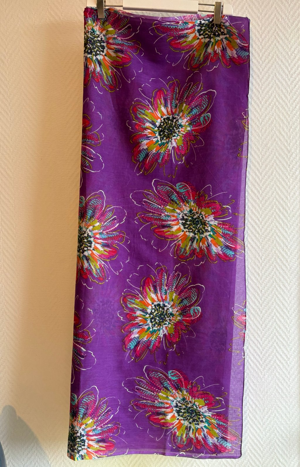 Paarse sjaal met bloemenprint, Verzenden, Nieuw, Maat 38/40 (M), Sjaal