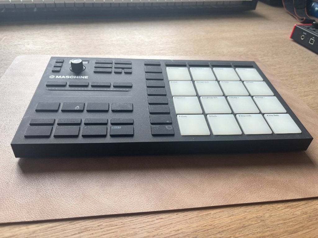 Native Instruments Maschine Mikro MK3, Muziek en Instrumenten, Ophalen of Verzenden, Nieuw