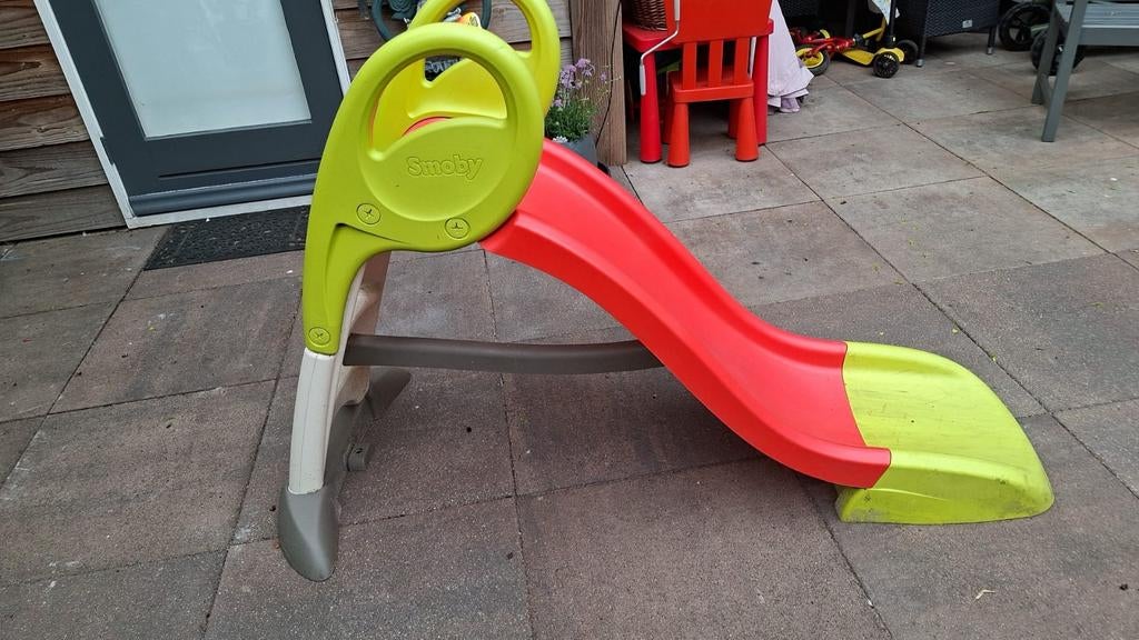 Smoby (water)glijbaan - Perfect voor uren speelplezier!, Kinderen en Baby's, Speelgoed | Buiten | Speeltoestellen, Ophalen, Zo goed als nieuw
