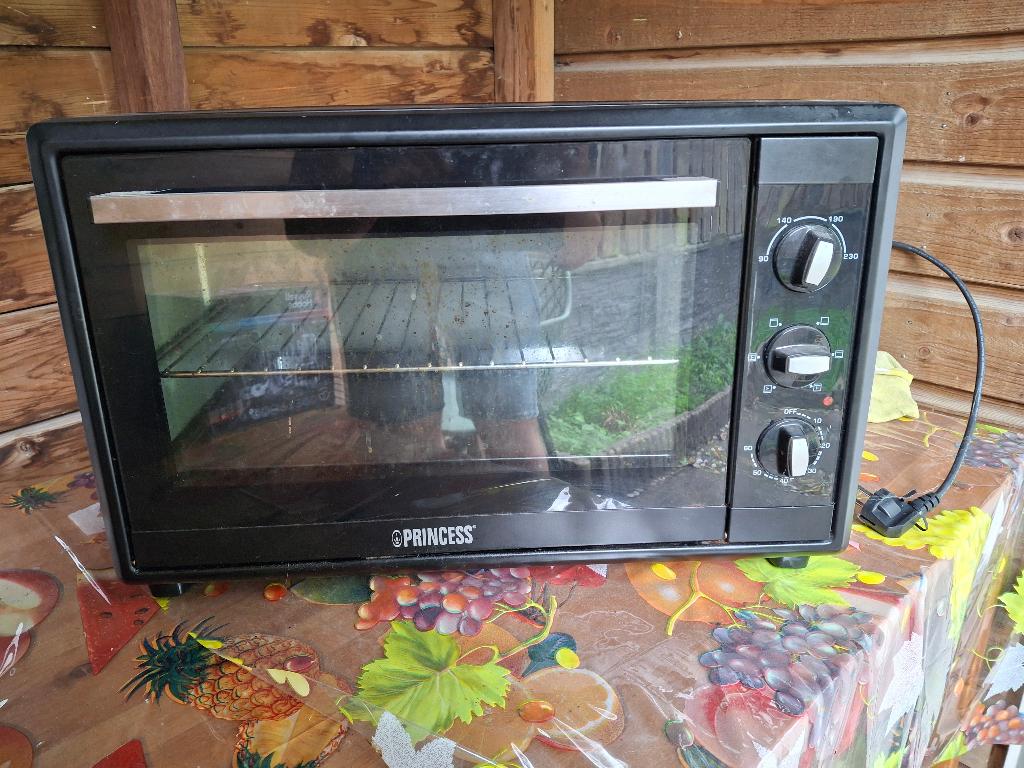 Convection Oven, Witgoed en Apparatuur, Ovens, Ophalen, Minder dan 45 cm, Minder dan 45 cm, Hete lucht