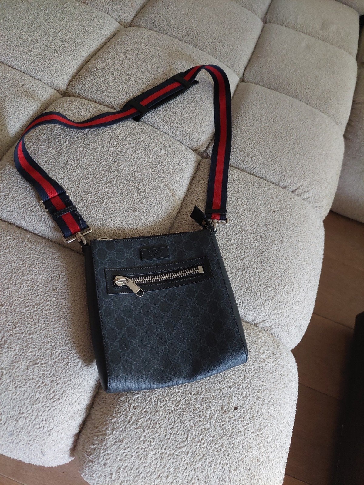Gucci GG Supreme Messenger Tas Zwart met Webband, Zwart, Zo goed als nieuw, Leer, Ophalen