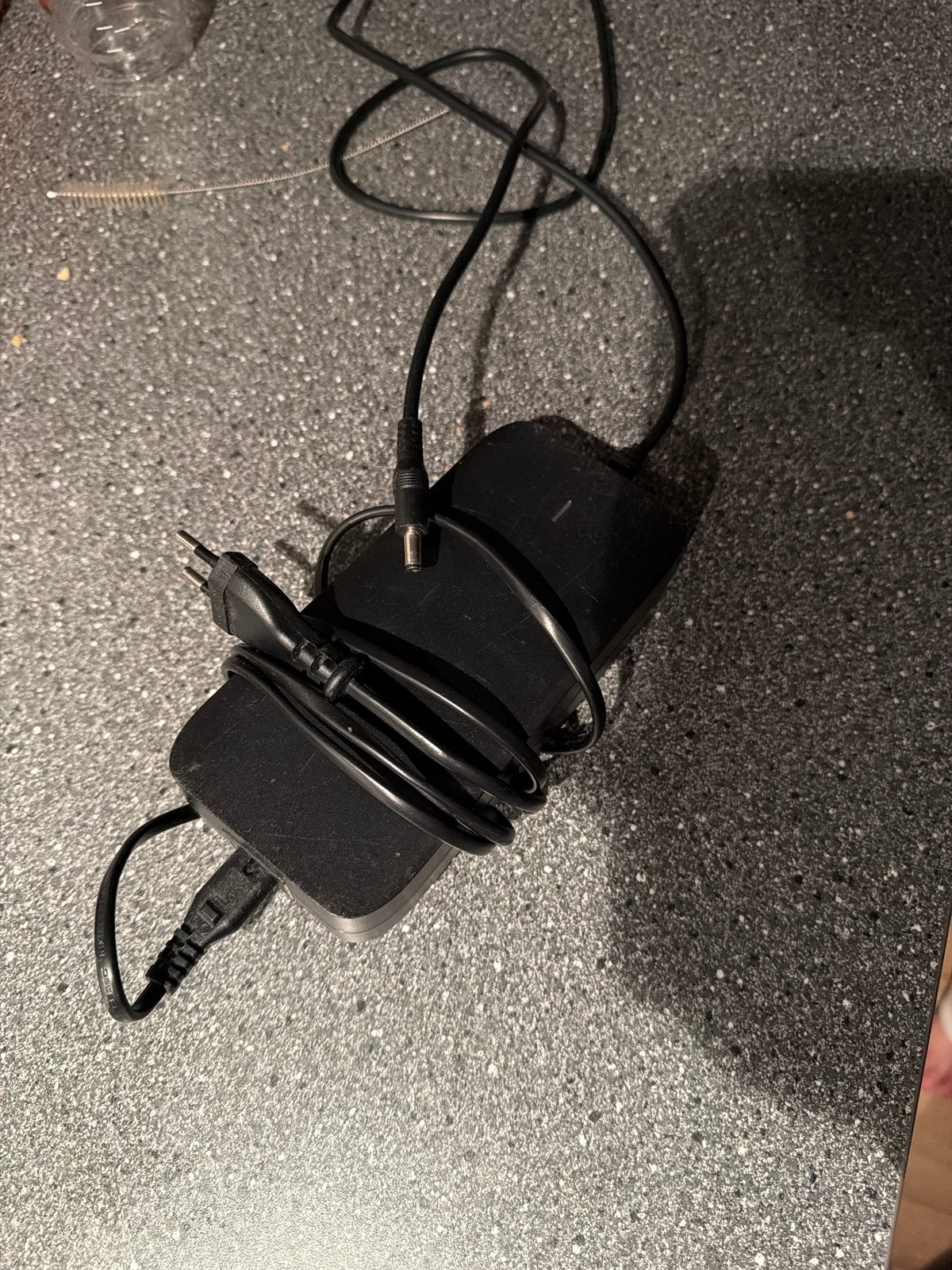 V8 Oplader voor Fatbike - Li-ion Batterijlader, Fietsen en Brommers, Fietsaccessoires | Fietsaccu's, Gebruikt