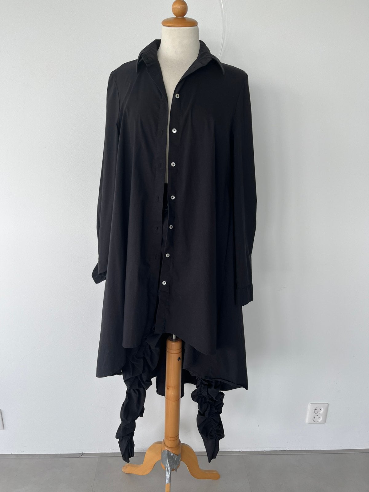 zwarte lange blouse en trekking van Elsewhere maat M, Kleding | Dames, Ophalen of Verzenden, Gedragen, Maat 38/40 (M), Zwart