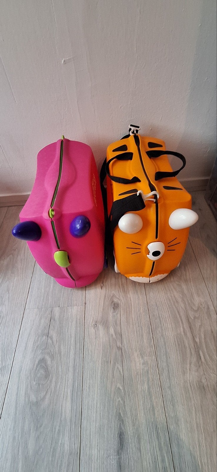 2x trunkie koffer, Ophalen, Hard kunststof, Minder dan 50 cm, Minder dan 35 cm