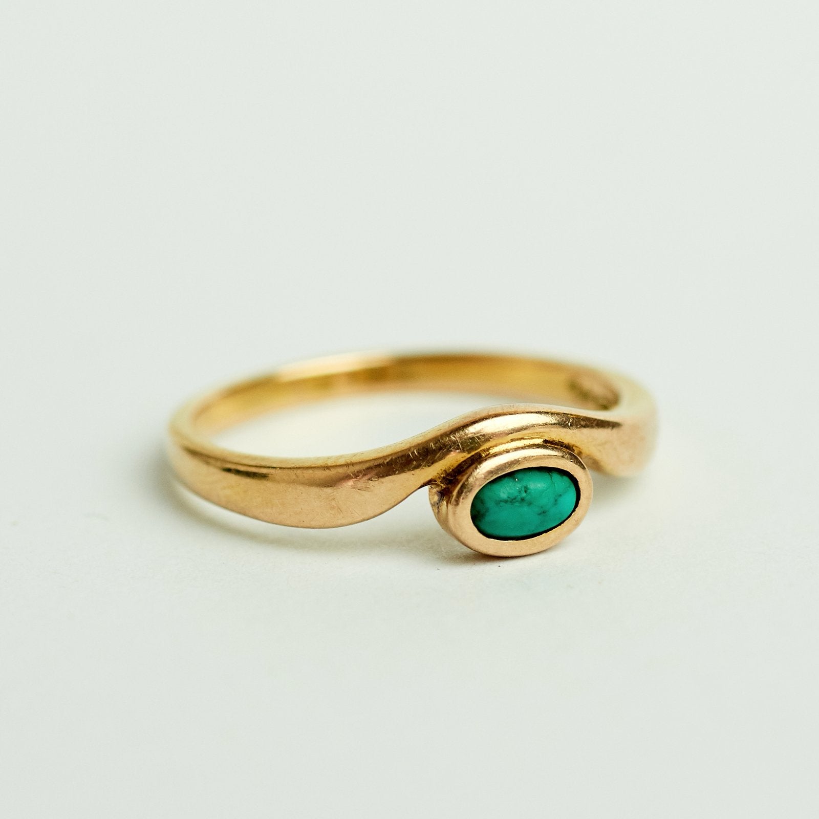 8k vintage gouden ring met malachiet, Ophalen of Verzenden, Zo goed als nieuw, 17 tot 18, Dame