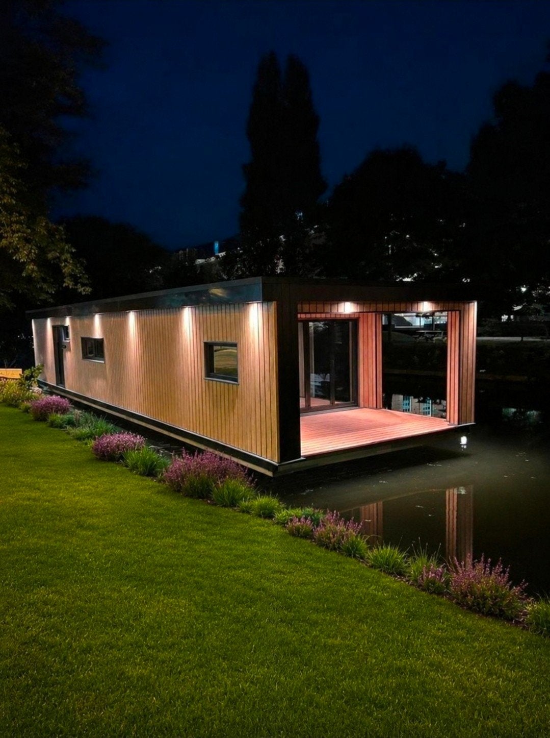 Leiden Centrum: Nieuwbouw woning aan het water Turn-Key NEW, Huizen en Kamers, Huizen te koop