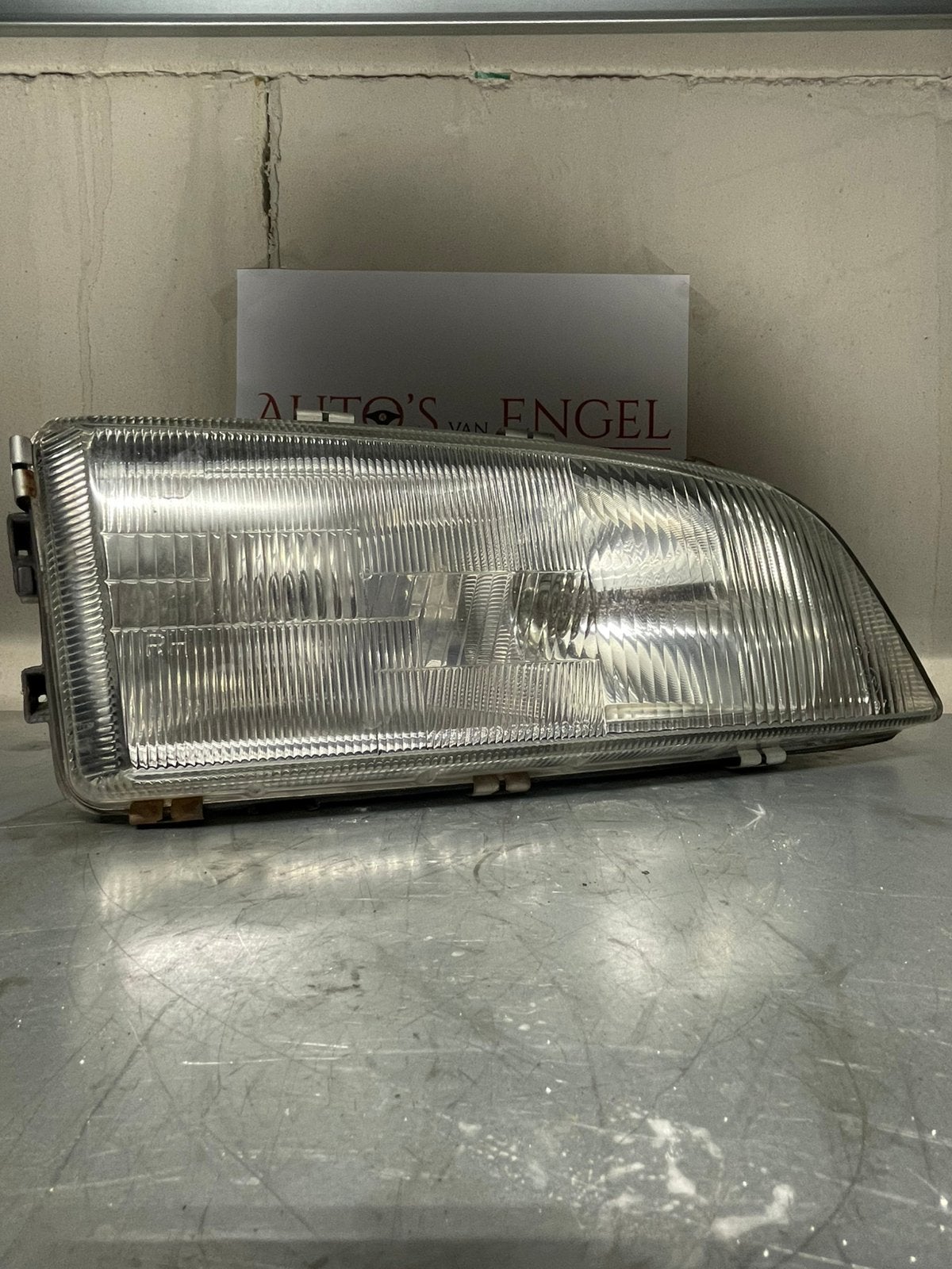 Koplamp RECHTS Volvo V70/XC70, Ophalen, Volvo
