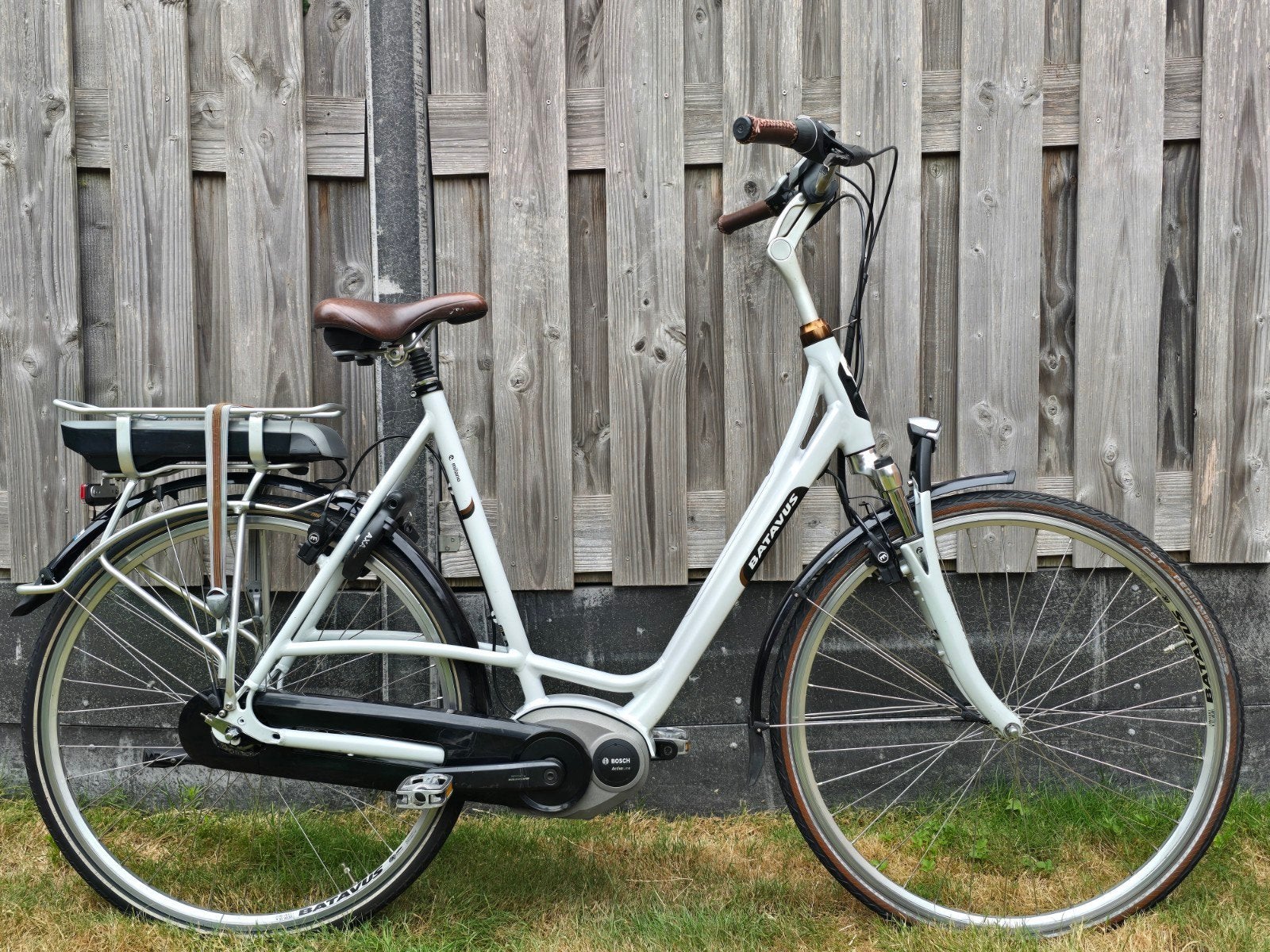 Batavus Milano E-Go 61cm Dames Bosch E-bike Elektrischefiets, Fietsen en Brommers, Elektrische fietsen, Ophalen, Batavus, Zo goed als nieuw