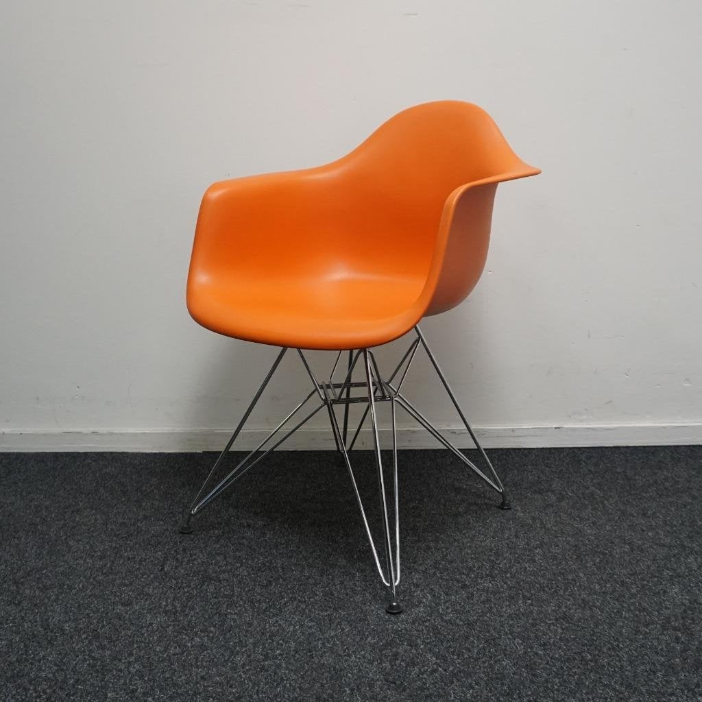 Vitra Eames DAR Design Stoelen | Oranje | Stoelen, Huis en Inrichting, Stoelen, Kunststof, Gebruikt, Twee, Overige kleuren