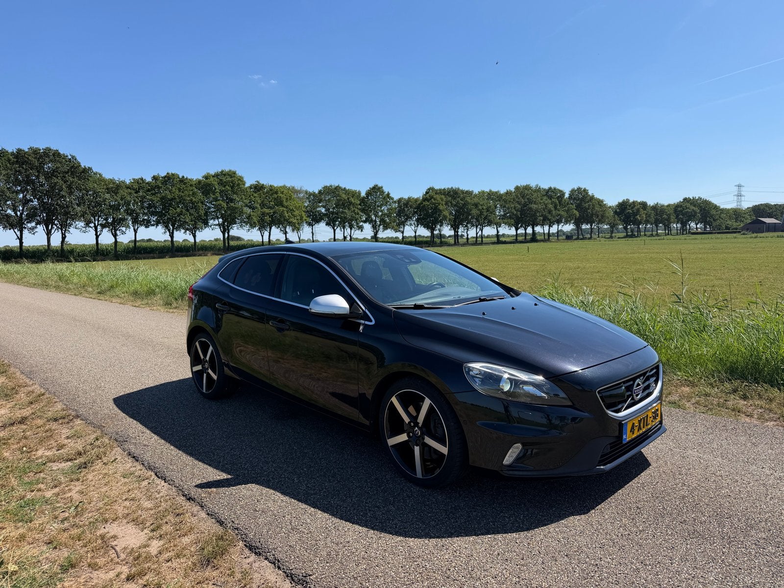 Volvo V40 D4 190PK 2014 Vol opties, Voorwielaandrijving, Zwart, Zwart, Particulier