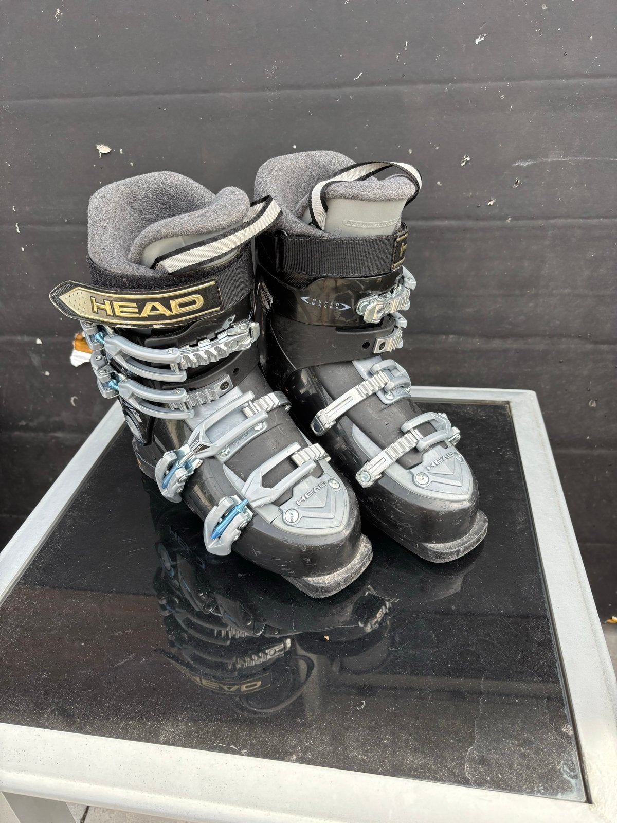 Head Ezon 7,2 skischoenen 24 24,5, Sport en Fitness, Schoenen, Ophalen of Verzenden, Zo goed als nieuw, Skiën
