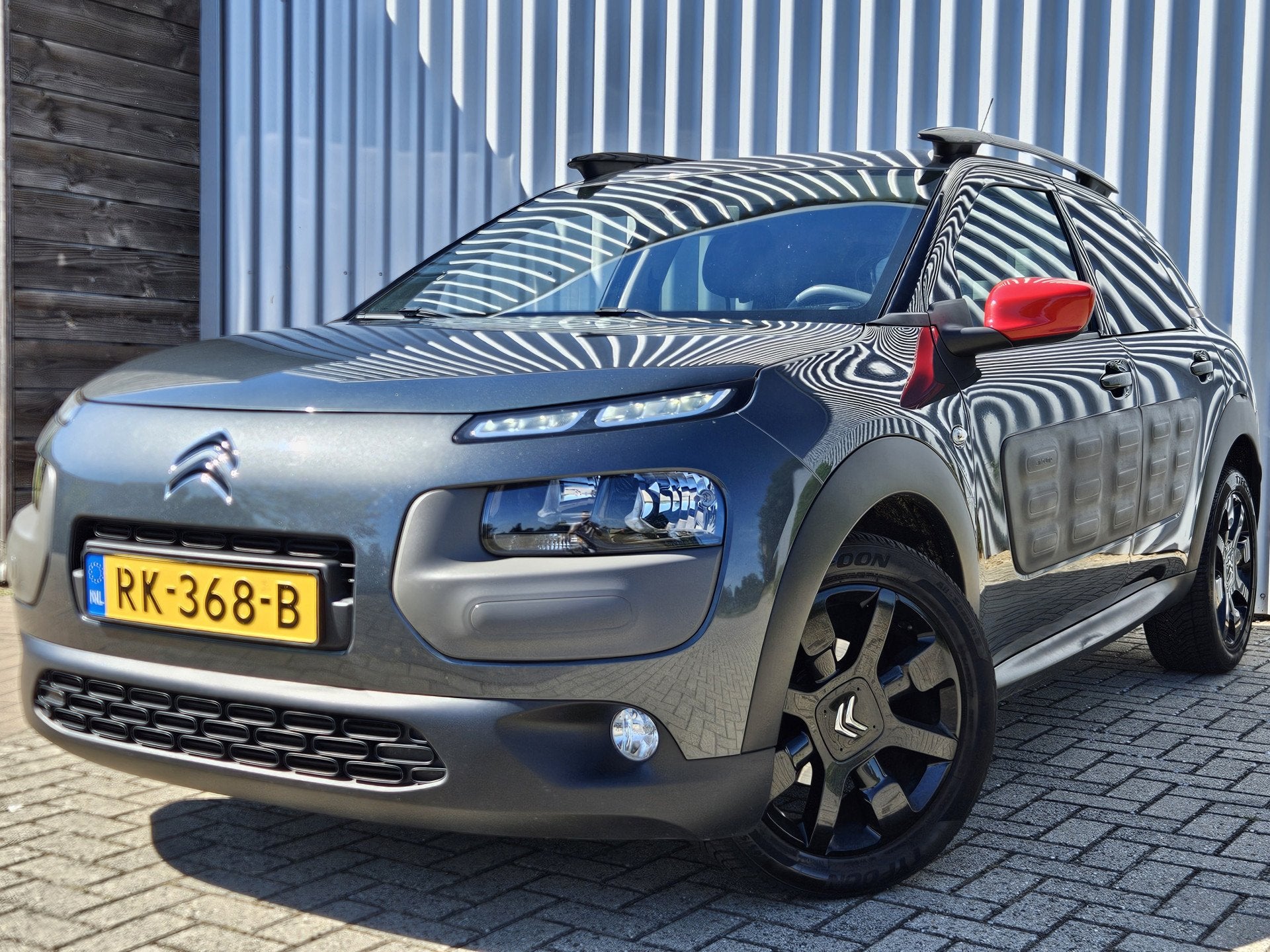 Citroën C4 Cactus 1.6 BlueHDi Shine / Dealer Onderhouden!, Auto's, Voorwielaandrijving, Dealer onderhouden, Euro 6, 96 €/maand