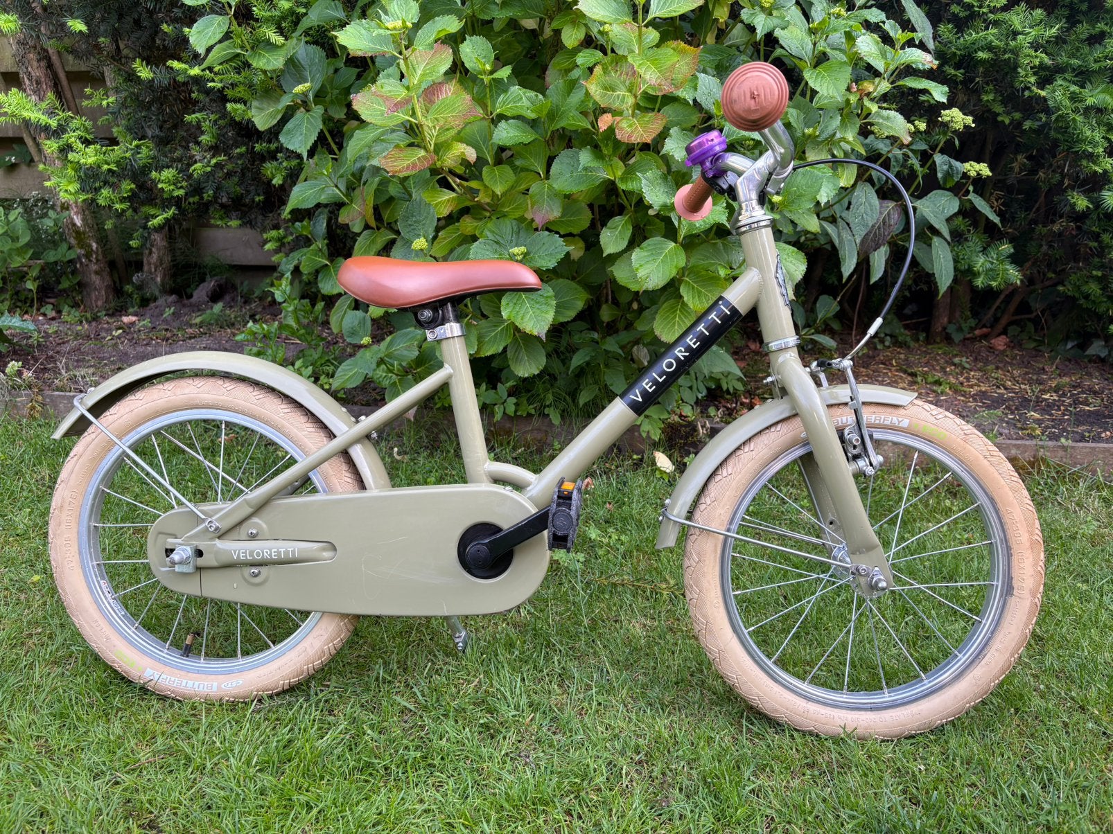 Veloretti Maxi Desert Moss 16 inch kinderfiets, Fietsen en Brommers, Fietsen | Kinderfietsjes, Ophalen, Terugtraprem, Zijwieltjes