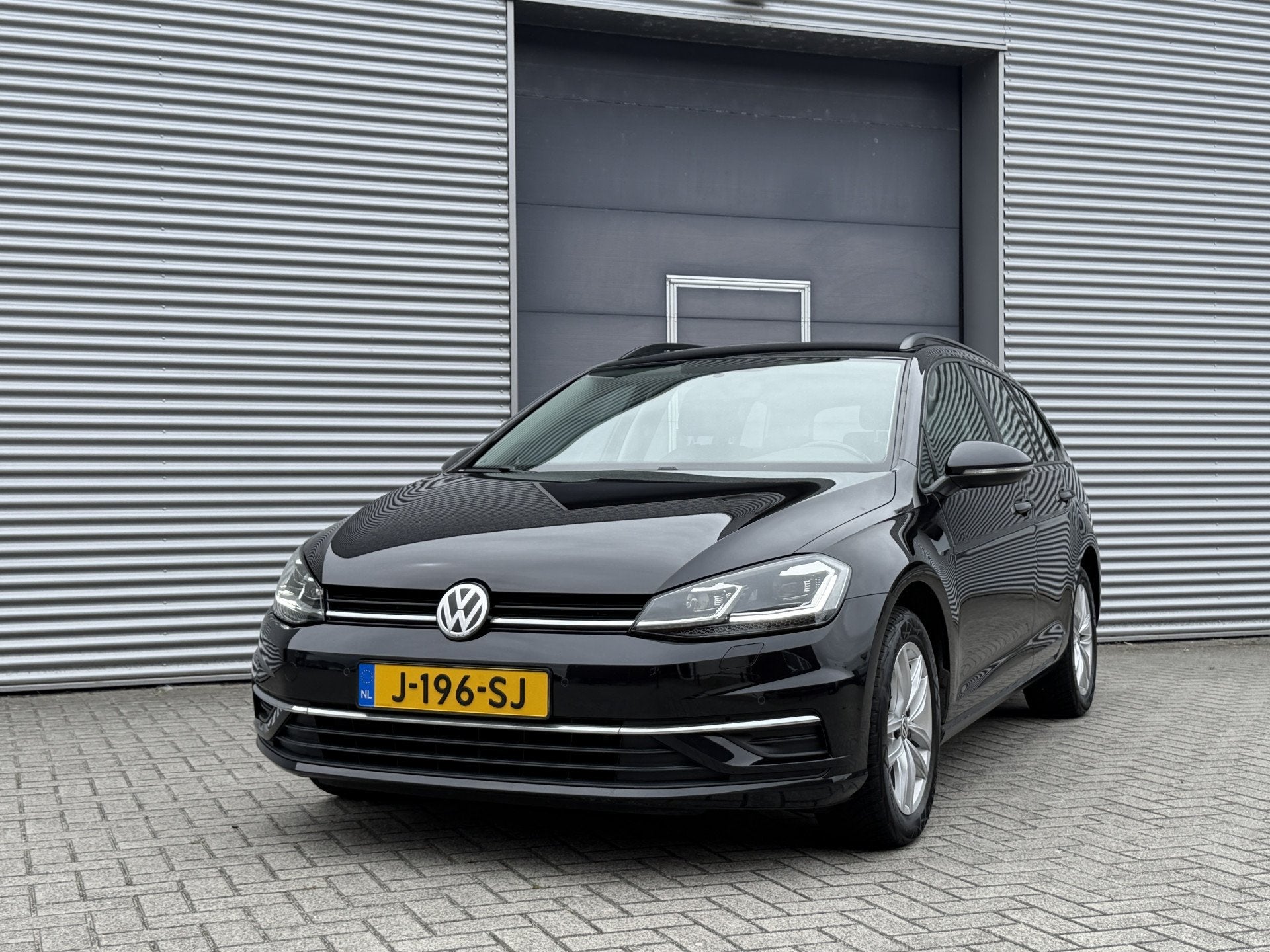 Volkswagen Golf Variant 1.4 TSI Comfortline Business I Autom, Gebruikt, 4 cilinders, Alcantara, Zwart