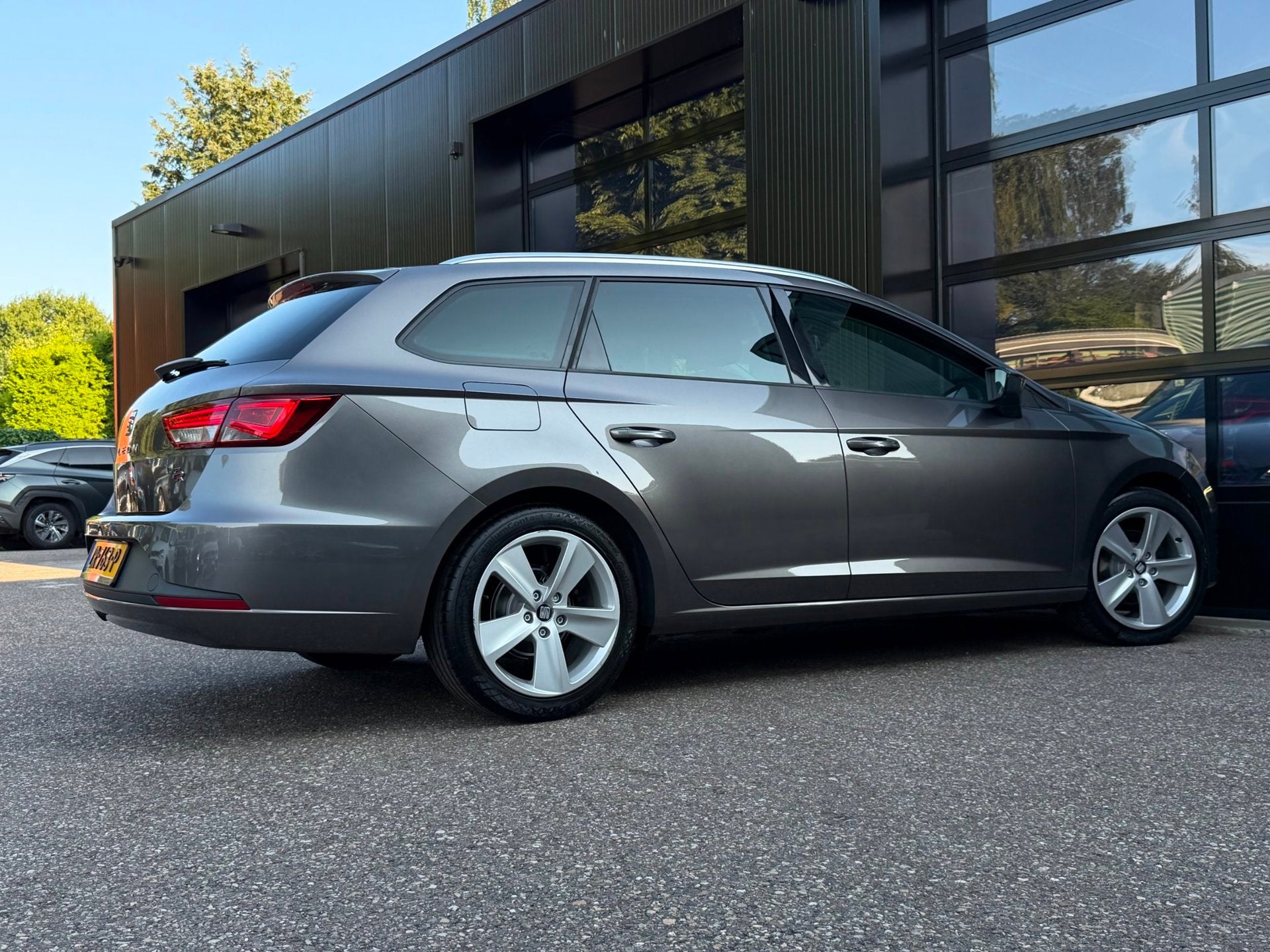 Seat Leon ST 1.4 TSI FR Business LED Clima Cruise Leder, Auto's, Seat, Voorwielaandrijving, 125 pk, Gebruikt, Euro 6