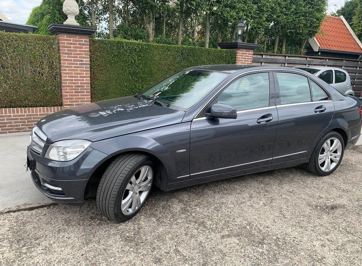 Mercedes-Benz C180 CGI Avantgarde, 1385 kg, Achterwielaandrijving, 1800 kg, 75 €/maand