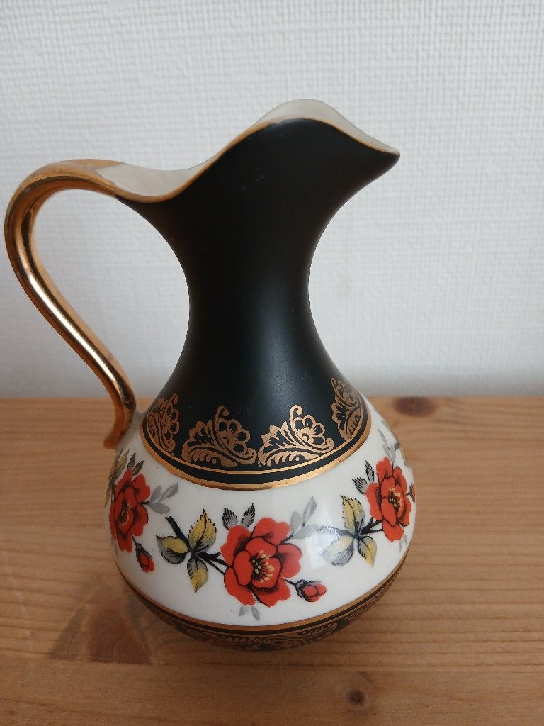 Waldersdorf Bavaria Handarbeit porcelein vaasje origineel, Ophalen of Verzenden