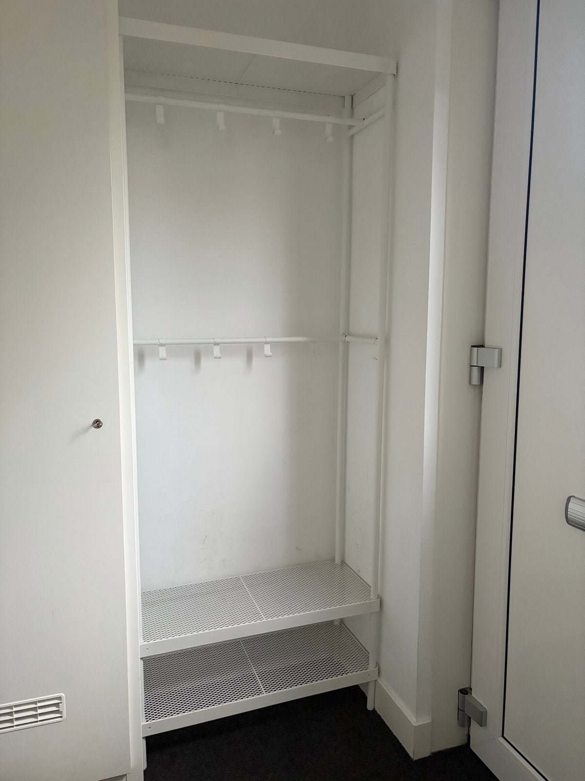 IKEA Mackapär kapstok met schoenenrek, Huis en Inrichting, Woonaccessoires | Kapstokken, Ophalen, Gebruikt, 200 cm of meer, Metaal