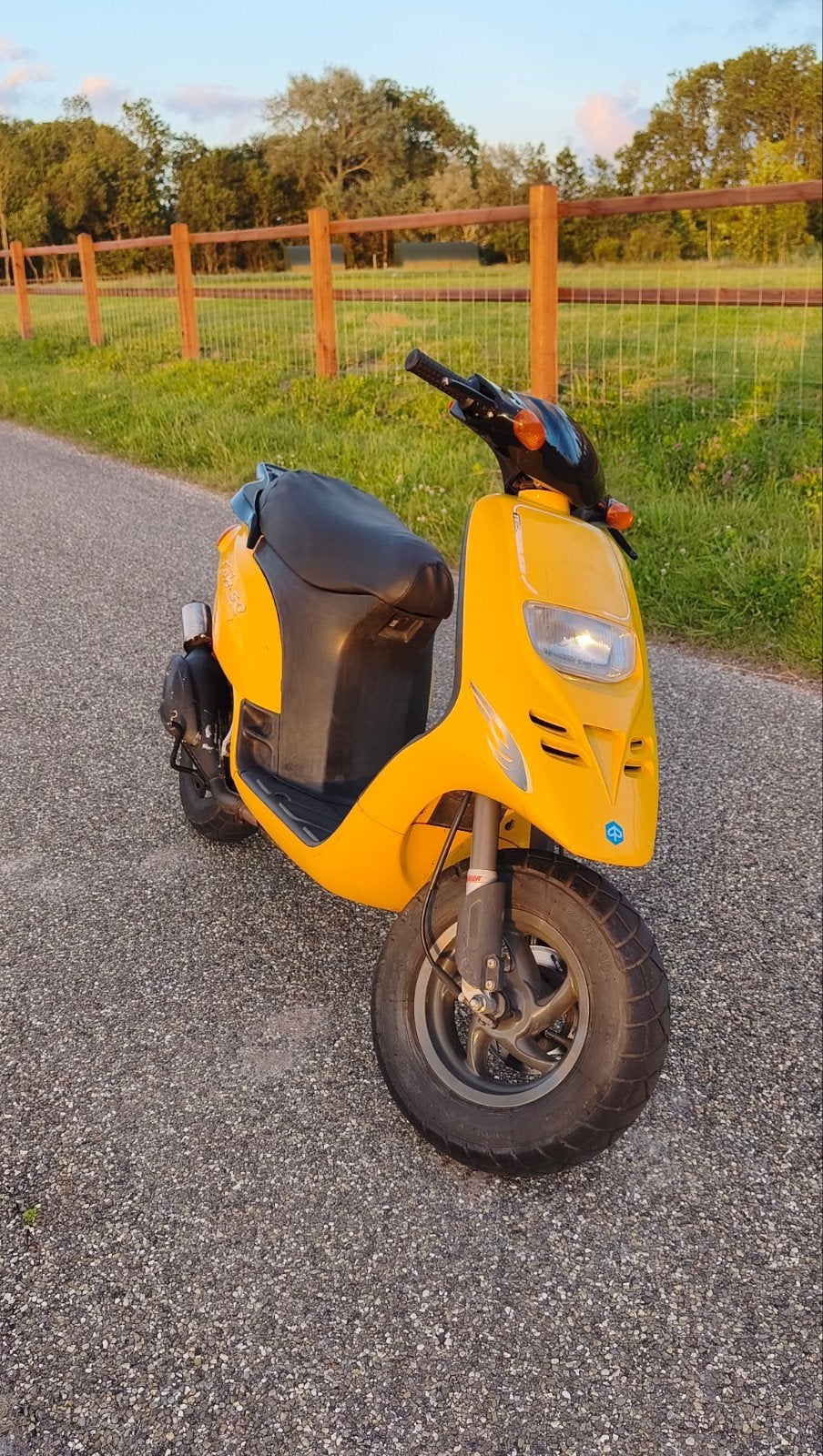 Piaggio Typhoon 70 !7000km!, Fietsen en Brommers, Scooters | Piaggio, Ophalen, Tweetakt, Overige modellen, Maximaal 45 km/u