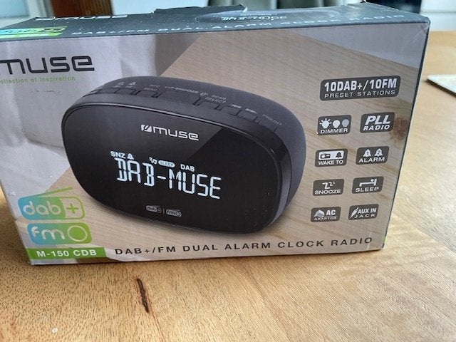 Muse M-150 CDB wekkerradio / klokradio  DAB+, Ophalen of Verzenden, Nieuw, Radio