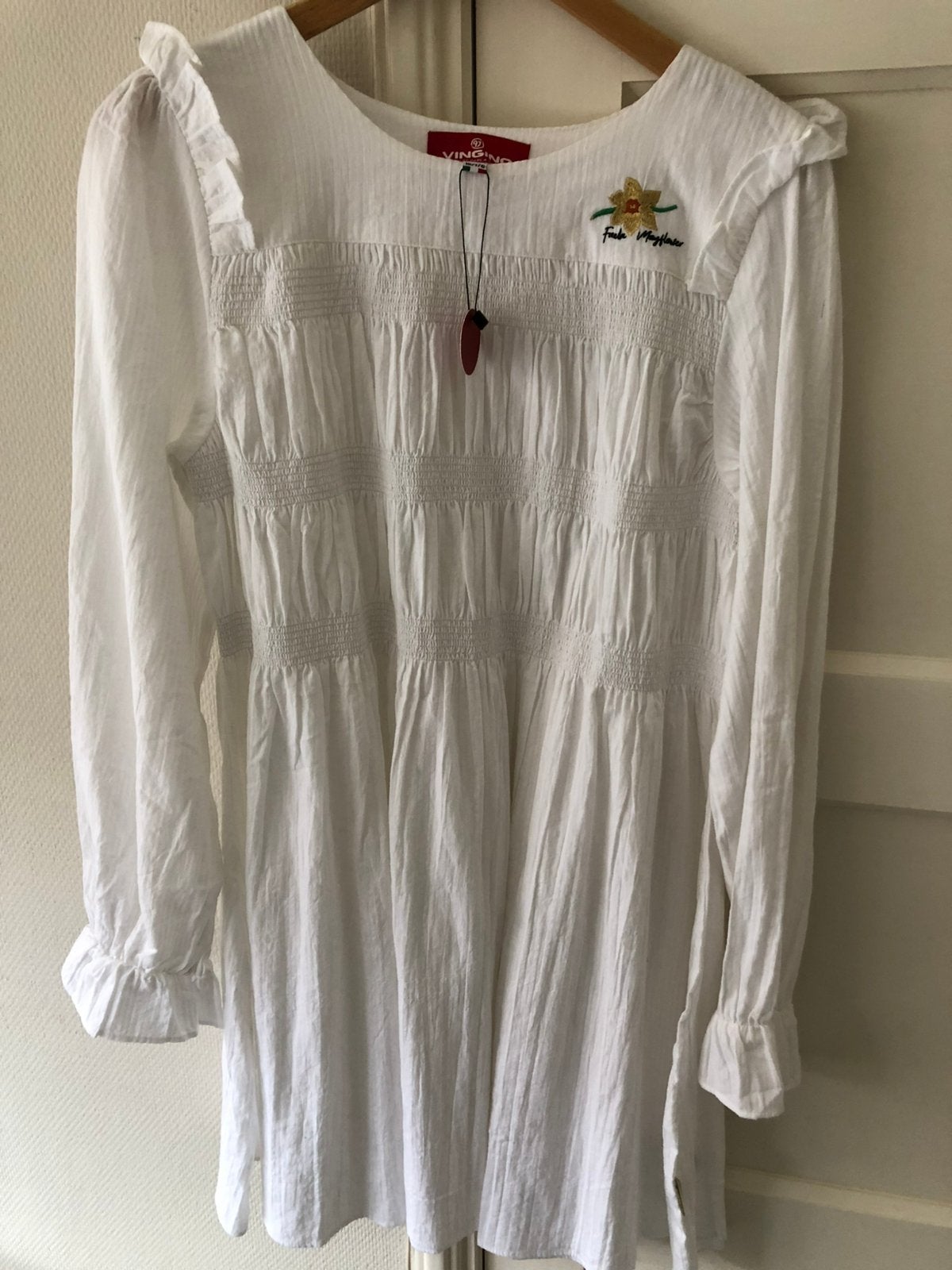 Te koop: nieuwe jurk, Vingino, wit, maat S/ 176, Kleding | Dames, Jurken, Wit, Nieuw, Ophalen of Verzenden, Maat 34 (XS) of kleiner