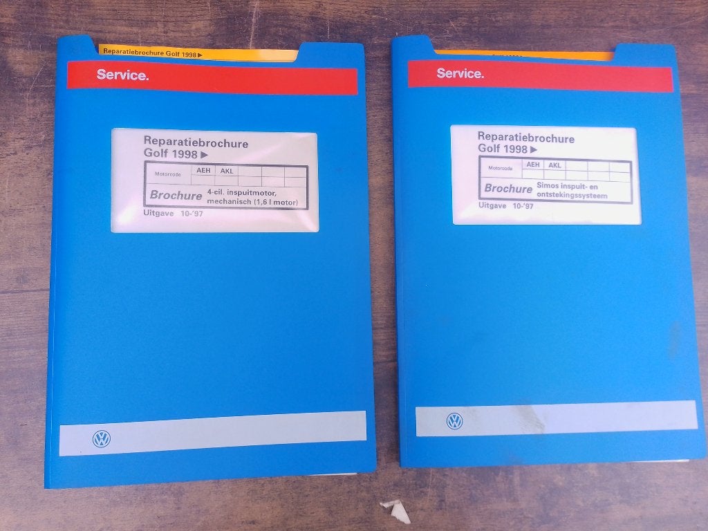 Vw Golf 4 + Bora dealer werkplaatsboeken 1.6 motor AEH  AKL, Verzenden, Gelezen, Volkswagen